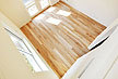 神奈川県の注文住宅の寝室にご採用頂いたシルキーメープルフローリング画像（品番：SM-05）